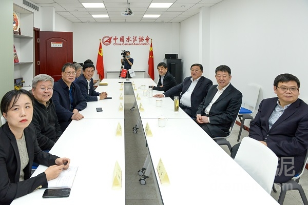高登榜、王誠一行到訪中國水泥協會